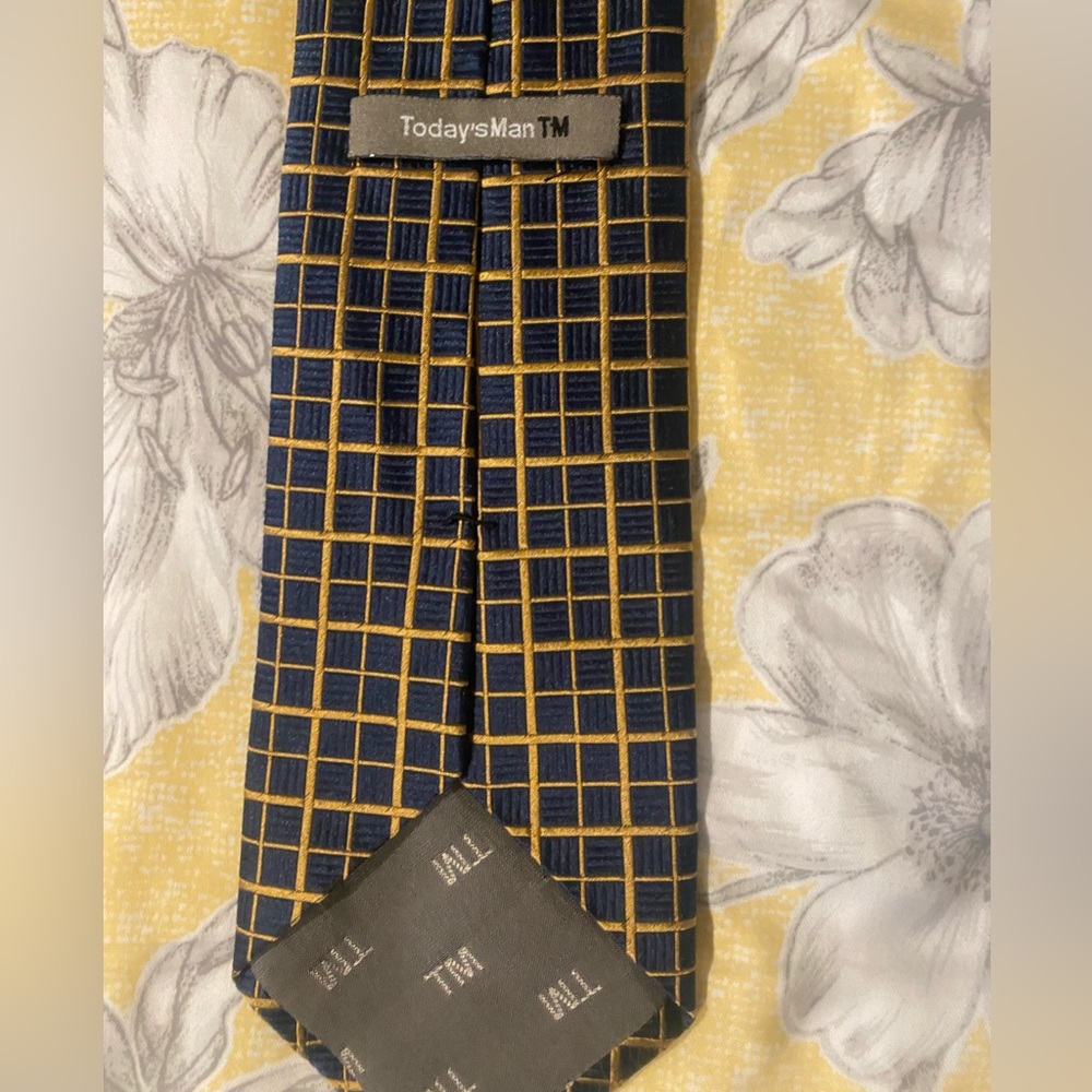 Today’s Man Tie 100% Silk